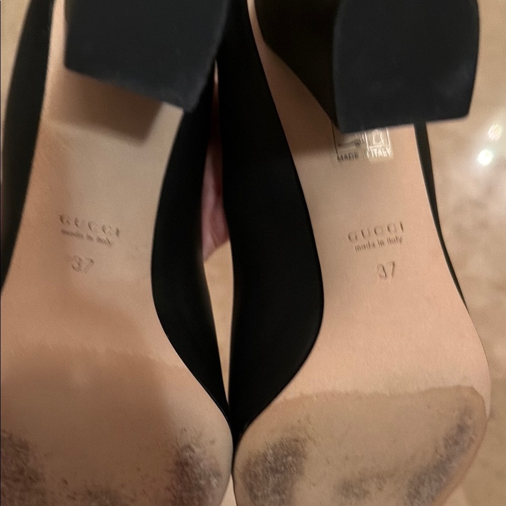 Gucci Black Leather Horsebit Pumps - Picture 5 of 5